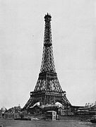 15 mars 1889 : montage du campanile